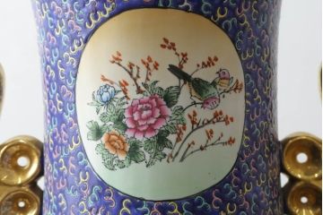 中国　色絵　粉彩　多種多様な絵付けと堂々とした佇まいが魅力の特大壷(定価約120万円)(鶴、ツル、鹿、花鳥、窓絵、飾り壺、置物)(R-075418)