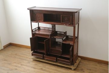 和製ビンテージ　花梨(カリン)材　凝った意匠が素敵な飾り棚(収納棚、戸棚、茶棚、違い棚、ヴィンテージ)(R-075428)