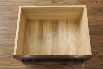 中古　美品　仙台民芸箪笥(仙台箪笥)　欅産業　拭き漆塗りが美しい階段箪笥(和たんす、収納箪笥、整理タンス、引き出し)(R-075430)