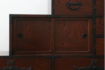 中古　美品　仙台民芸箪笥(仙台箪笥)　欅産業　拭き漆塗りが美しい階段箪笥(和たんす、収納箪笥、整理タンス、引き出し)(R-075430)