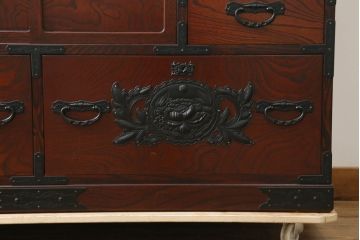 中古　美品　仙台民芸箪笥(仙台箪笥)　欅産業　拭き漆塗りが美しい階段箪笥(和たんす、収納箪笥、整理タンス、引き出し)(R-075430)