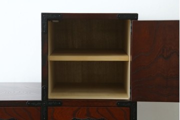 中古　美品　仙台民芸箪笥(仙台箪笥)　欅産業　拭き漆塗り　力強い木目が魅力の階段箪笥　(R-075430)