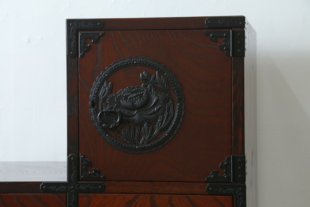 中古　美品　仙台民芸箪笥(仙台箪笥)　欅産業　拭き漆塗り　力強い木目が魅力の階段箪笥　(R-075430)