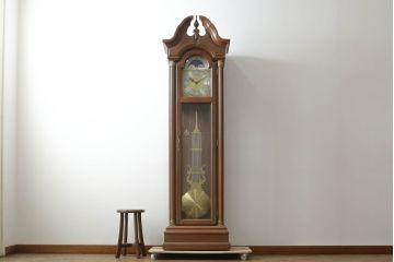 中古　細やかな装飾が光る!気品漂うシックな雰囲気が魅力のホールクロック(時計台、振り子時計、クオーツ時計、大型、ディスプレイ、ドイツ)(R-075434)
