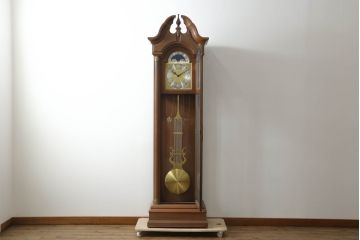 中古　細やかな装飾が光る!気品漂うシックな雰囲気が魅力のホールクロック(時計台、振り子時計、クオーツ時計、大型、ディスプレイ、ドイツ)(R-075434)