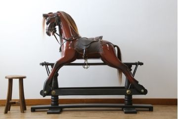 イギリスビンテージ　リアルな造形のロッキングホース(木馬、ビンテージ、ディスプレイ、英国)(R-075438)