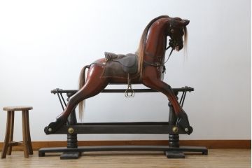 イギリスビンテージ　リアルな造形のロッキングホース(木馬、ビンテージ、ディスプレイ、英国)(R-075438)