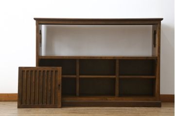 中古　美品!!　葉山ガーデン(Hayama Classic)　上質な和の空間を演出する格子引き戸の収納棚(食器棚、茶棚、戸棚)(R-075439)