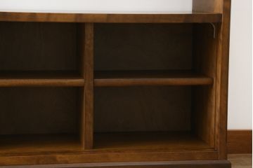 中古　美品!!　葉山ガーデン(Hayama Classic)　上質な和の空間を演出する格子引き戸の収納棚(食器棚、茶棚、戸棚)(R-075439)