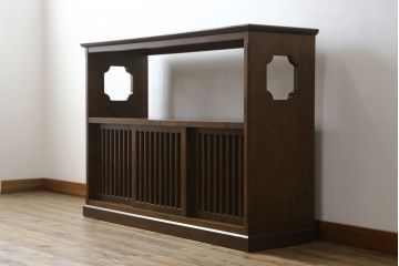 中古　美品!!　葉山ガーデン(Hayama Classic)　上質な和の空間を演出する格子引き戸の収納棚(食器棚、茶棚、戸棚)(R-075439)