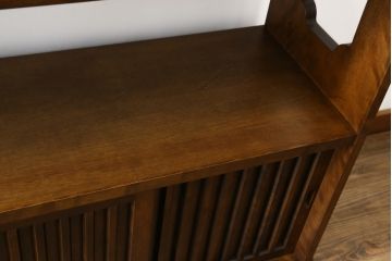 中古　美品!!　葉山ガーデン(Hayama Classic)　上質な和の空間を演出する格子引き戸の収納棚(食器棚、茶棚、戸棚)(R-075439)