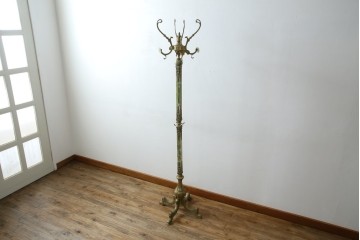 中古　イタリア高級家具　組み立て式　大理石　ヨーロピアンなお部屋の演出にピッタリな真鍮製のポールハンガー　(R-075440)