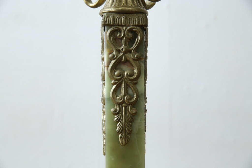 中古　イタリア高級家具　組み立て式　大理石　ヨーロピアンなお部屋の演出にピッタリな真鍮製のポールハンガー　(R-075440)