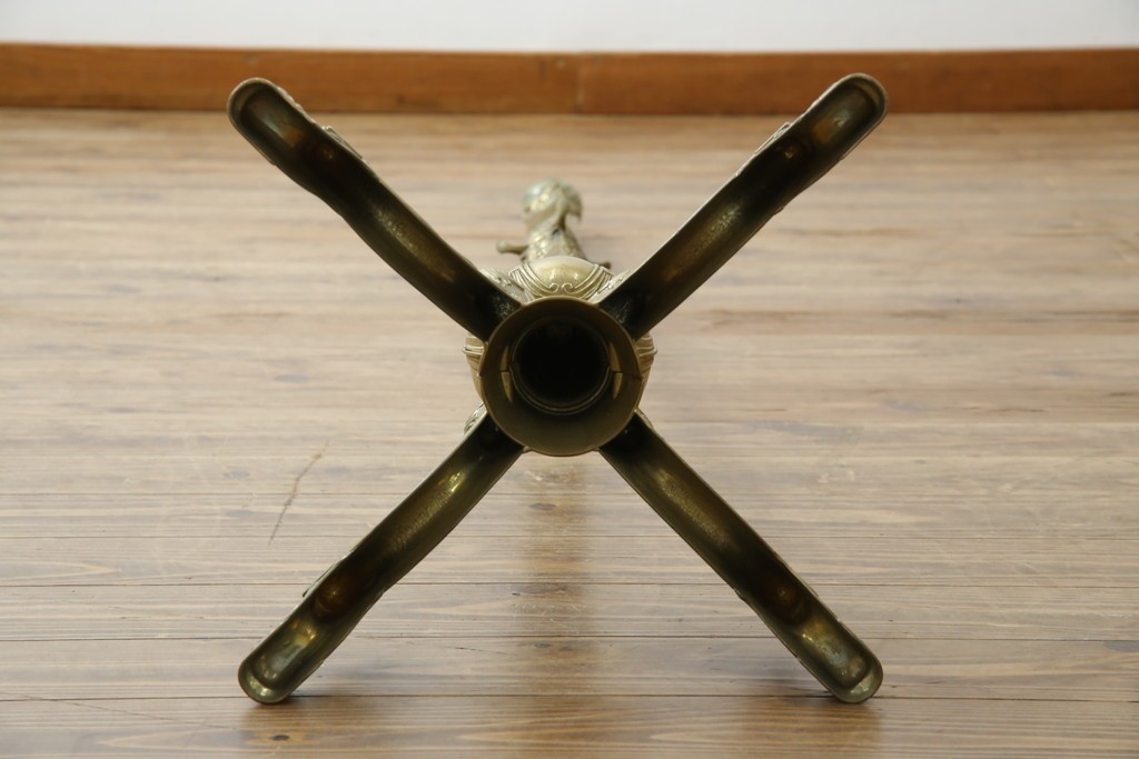 中古　イタリア高級家具　組み立て式　大理石　ヨーロピアンなお部屋の演出にピッタリな真鍮製のポールハンガー　(R-075440)