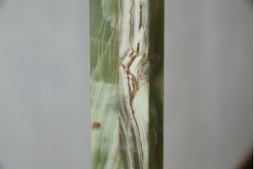 中古　イタリア高級家具　組み立て式　大理石　ヨーロピアンなお部屋の演出にピッタリな真鍮製のポールハンガー　(R-075440)