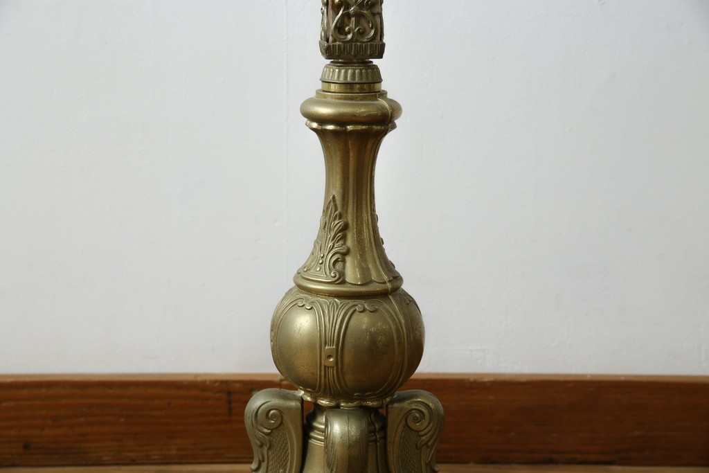 中古　イタリア高級家具　組み立て式　大理石　ヨーロピアンなお部屋の演出にピッタリな真鍮製のポールハンガー　(R-075440)