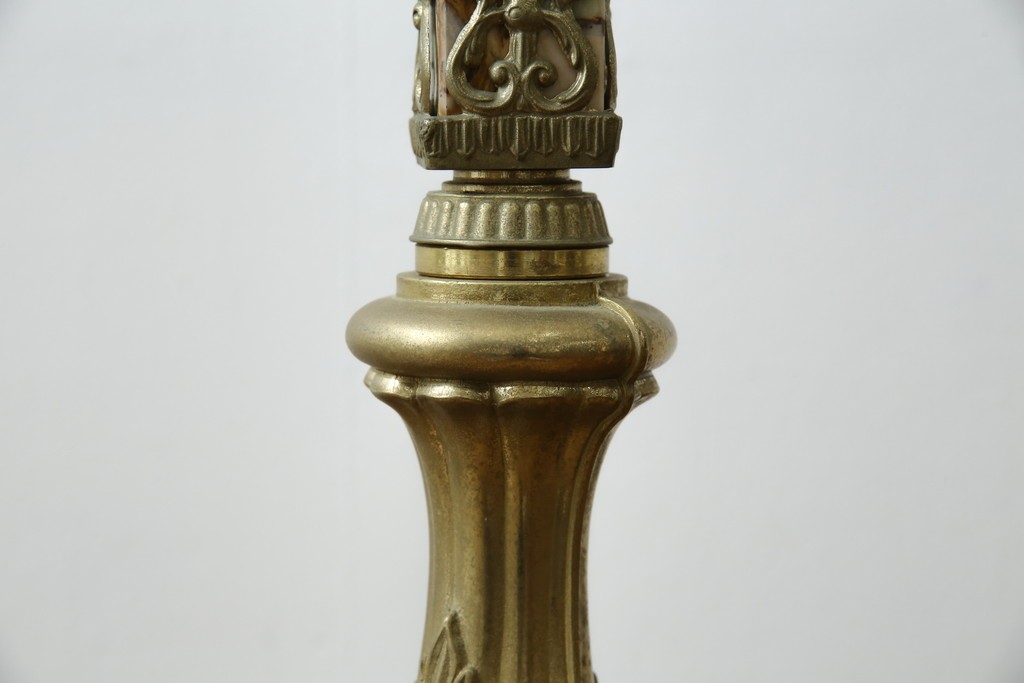 中古　イタリア高級家具　組み立て式　大理石　ヨーロピアンなお部屋の演出にピッタリな真鍮製のポールハンガー　(R-075440)