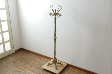 中古　イタリア高級家具　組み立て式　大理石　ヨーロピアンなお部屋の演出にピッタリな真鍮製のポールハンガー(ホールハンガー、コートハンガー、帽子掛け、店舗什器)(R-075440)