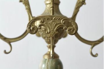 中古　イタリア高級家具　組み立て式　大理石　ヨーロピアンなお部屋の演出にピッタリな真鍮製のポールハンガー(ホールハンガー、コートハンガー、帽子掛け、店舗什器)(R-075440)