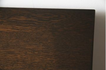 中古　IDC大塚家具取り扱い　加藤木工　Brooks(ブルックス)　サイドボード150　ナラ材　クラシカルな佇まいが美しいリビングボード(戸棚、収納棚、サイドキャビネット)(定価約32万円)(R-075448)