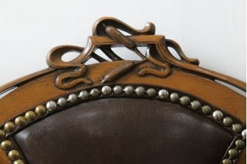 中古　イタリア高級家具　メデア(Medea)　クラシカルなデザインと花の意匠が素敵なチェア(一人掛け、ダイニングチェア、椅子、イス)(定価約40万円)(R-075450)