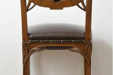 中古　イタリア高級家具　メデア(Medea)　クラシカルなデザインと花の意匠が素敵なチェア(一人掛け、ダイニングチェア、椅子、イス)(定価約40万円)(R-075450)