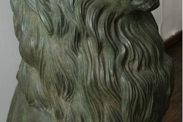 ビンテージ雑貨　ブロンズ　置いてあるだけで存在感がある!堂々とした雰囲気の大きなライオン像(置物、オブジェ、店舗什器、ブロンズ像、獅子、ディスプレイ、ヴィンテージ)(R-075451)