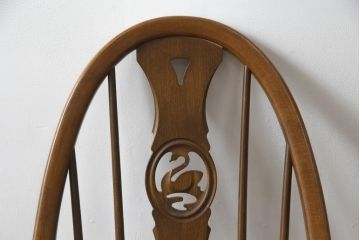 中古　美品!!　ERCOL(アーコール)　透かし彫りの意匠が美しいスワンバックチェア(ダイニングチェア、板座チェア、イス、椅子、英国、北欧)(R-075452)