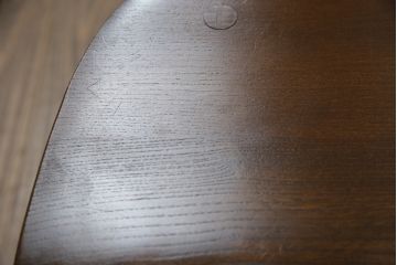 中古　美品!!　ERCOL(アーコール)　透かし彫りの意匠が美しいスワンバックチェア(ダイニングチェア、板座チェア、イス、椅子、英国、北欧)(R-075452)