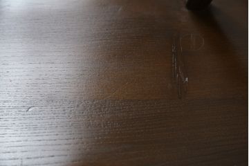 中古　美品!!　ERCOL(アーコール)　透かし彫りの意匠が美しいスワンバックチェア(ダイニングチェア、板座チェア、イス、椅子、英国、北欧)(R-075452)