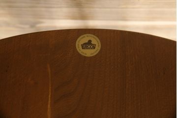 中古　美品!!　ERCOL(アーコール)　透かし彫りの意匠が美しいスワンバックチェア(ダイニングチェア、板座チェア、イス、椅子、英国、北欧)(R-075452)