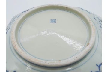 江戸期　染付　古伊万里　線描　麻の葉　花と山水図　約27cm　9寸　爽やかな印象を与える角皿(四方、八角、大皿、和皿、和食器、九寸)(R-075469)