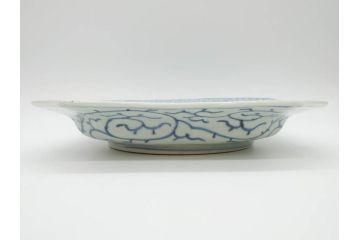 江戸期　染付　古伊万里　線描　麻の葉　花と山水図　約27cm　9寸　爽やかな印象を与える角皿(四方、八角、大皿、和皿、和食器、九寸)(R-075470)