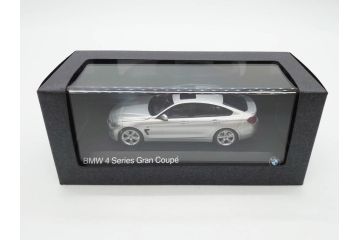 BMW　2Series Coupe　4Series Gran Coupe　グランクーペ　1/43　ミニカー2点セット(2シリーズ、4シリーズ、コレクション、ブラック、グレイシャーシルバー、モデルカー、自動車模型)(R-075471)