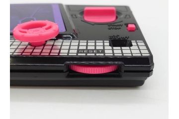 昭和レトロ　当時物　トミー　テクノボーイ　OMS-B(オムスビー)　ポピー　ドラえもん ドラヤキハウス　タカトクトイス　ヒステリック・ママ　ゲーム機など4点セット(箱付き、レッド、赤、TOMY、TECHNOBOY、スペースクルーザー、THE LOVELY HOME ROBOT、ロボット、DORAYAKI HOUSE、Hysteric MaMa)(R-075472)