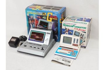 昭和レトロ　当時物　バンダイ　BANDAI　機動戦士ガンダム　フォーメーション　ポータブルゲーム　ゲーム機2点セット(GUNDAM、FORMATION、LSI PASOCOM TYPE PT-6000、PORTABLE GAME、FL MOBILE SUIT、RX-78、モビルスーツ、箱付き)(R-075473)