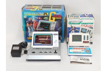 昭和レトロ　当時物　バンダイ　BANDAI　機動戦士ガンダム　フォーメーション　ポータブルゲーム　ゲーム機2点セット(GUNDAM、FORMATION、LSI PASOCOM TYPE PT-6000、PORTABLE GAME、FL MOBILE SUIT、RX-78、モビルスーツ、箱付き)(R-075473)
