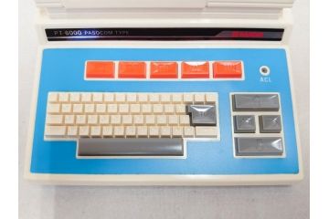 昭和レトロ　当時物　バンダイ　BANDAI　機動戦士ガンダム　フォーメーション　ポータブルゲーム　ゲーム機2点セット(GUNDAM、FORMATION、LSI PASOCOM TYPE PT-6000、PORTABLE GAME、FL MOBILE SUIT、RX-78、モビルスーツ、箱付き)(R-075473)