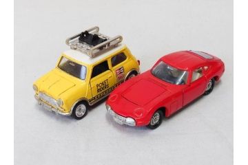 当時物　TOMICA トミカ　DANDY ダンディ　自動車　ミニカー　まとめて19点セット(玩具、おもちゃ、オモチャ、消防車、タンクローリー、Shell、はとバス、キャンピングカー、トラック、清掃事業、NHK、TOYOTA、トヨタ、HINO、ISUZU、MITSUBISHI、三菱)(R-075475)