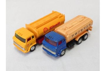 当時物　TOMICA トミカ　DANDY ダンディ　自動車　ミニカー　まとめて19点セット(玩具、おもちゃ、オモチャ、消防車、タンクローリー、Shell、はとバス、キャンピングカー、トラック、清掃事業、NHK、TOYOTA、トヨタ、HINO、ISUZU、MITSUBISHI、三菱)(R-075475)