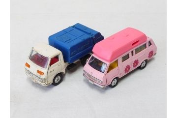当時物　TOMICA トミカ　DANDY ダンディ　自動車　ミニカー　まとめて19点セット(玩具、おもちゃ、オモチャ、消防車、タンクローリー、Shell、はとバス、キャンピングカー、トラック、清掃事業、NHK、TOYOTA、トヨタ、HINO、ISUZU、MITSUBISHI、三菱)(R-075475)