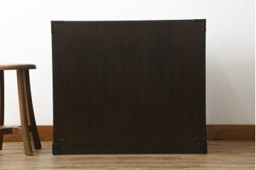 和製ビンテージ　希少デザイン!!　手打ち金具　艶やかな黒漆塗りが美しい小振りな岩谷堂箪笥(衣装タンス、収納箪笥、引き出し、チェスト、ヴィンテージ)(R-075489)