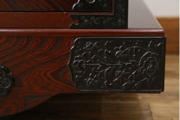 中古　美品　四国・高松　飛鳥民芸家具　深い色味と美しい木目が魅力的な車箪笥(衣装箪笥、収納箪笥、整理箪笥、和箪笥、引き出し)(R-075490)