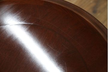 中古　美品!!　マルニ木工(MARUNI)　艶のある木肌と上品な佇まいが魅力のセンターテーブル(ローテーブル、リビングテーブル、オーバル型)(R-075491)