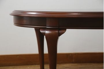 中古　美品!!　マルニ木工(MARUNI)　艶のある木肌と上品な佇まいが魅力のセンターテーブル(ローテーブル、リビングテーブル、オーバル型)(R-075491)