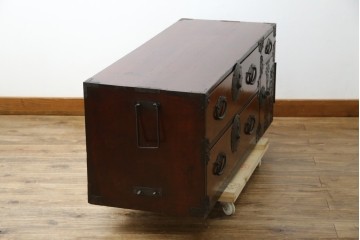 和製アンティーク　上手物!!　美品!!　前面欅(ケヤキ)材　美しい玉杢が楽しめる米沢箪笥ローチェスト　(R-075494)