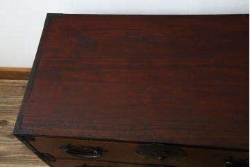 和製アンティーク　上手物!!　美品!!　前面欅(ケヤキ)材　美しい玉杢が楽しめる米沢箪笥ローチェスト　(R-075494)