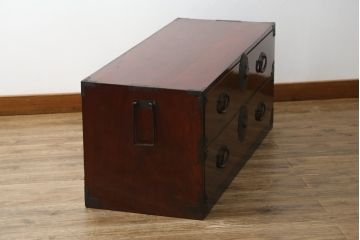 和製アンティーク　上手物!!　美品!!　前面欅(ケヤキ)材　杢目の美しい米沢箪笥ローボード(和たんす、時代箪笥、収納タンス、衣装箪笥、テレビ台、テレビボード、ローチェスト、引き出し)(R-075495)