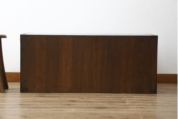 和製アンティーク　上手物!!　美品!!　前面欅(ケヤキ)材　杢目の美しい米沢箪笥ローボード(和たんす、時代箪笥、収納タンス、衣装箪笥、テレビ台、テレビボード、ローチェスト、引き出し)(R-075495)