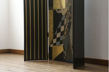 中古　アジアン　異国情緒溢れるデザインが目を惹く三連衝立て(パーテーション、衝い立て、つい立て、間仕切り、折りたたみ、マカオ、韓国、中国)(R-075497)